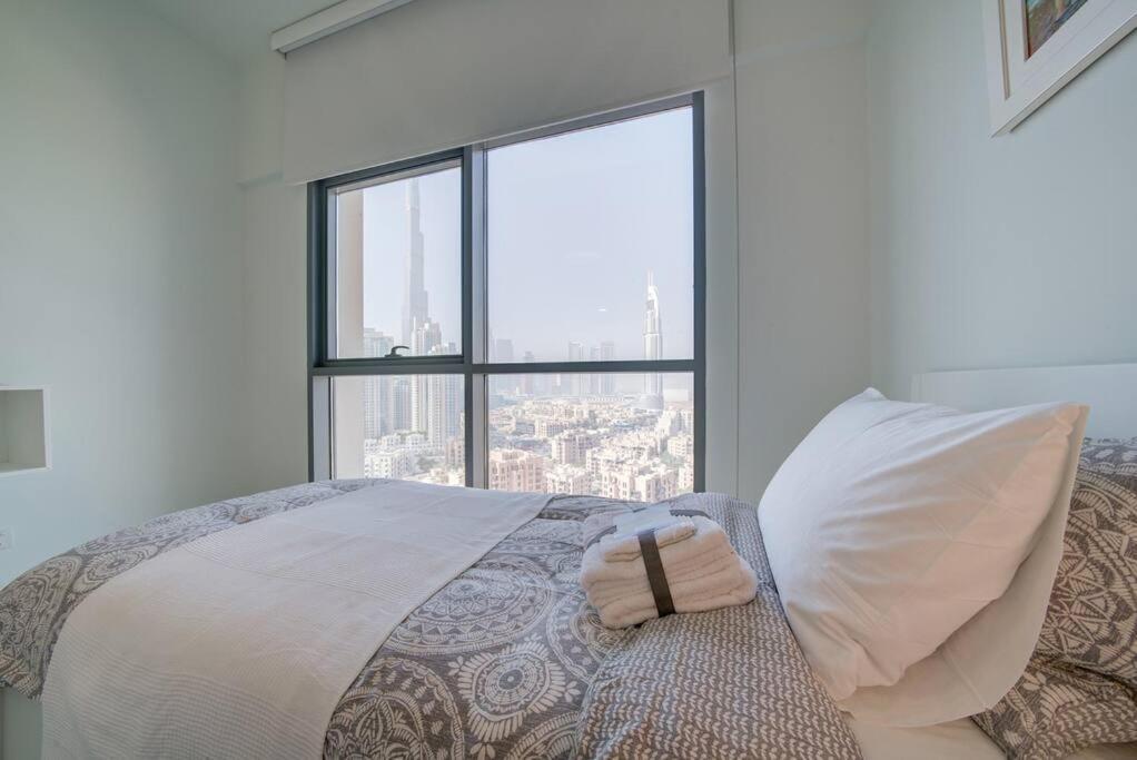 Burj Khalifa View - 2Br And Maid - Downtown Apartment Dubai Exterior photo